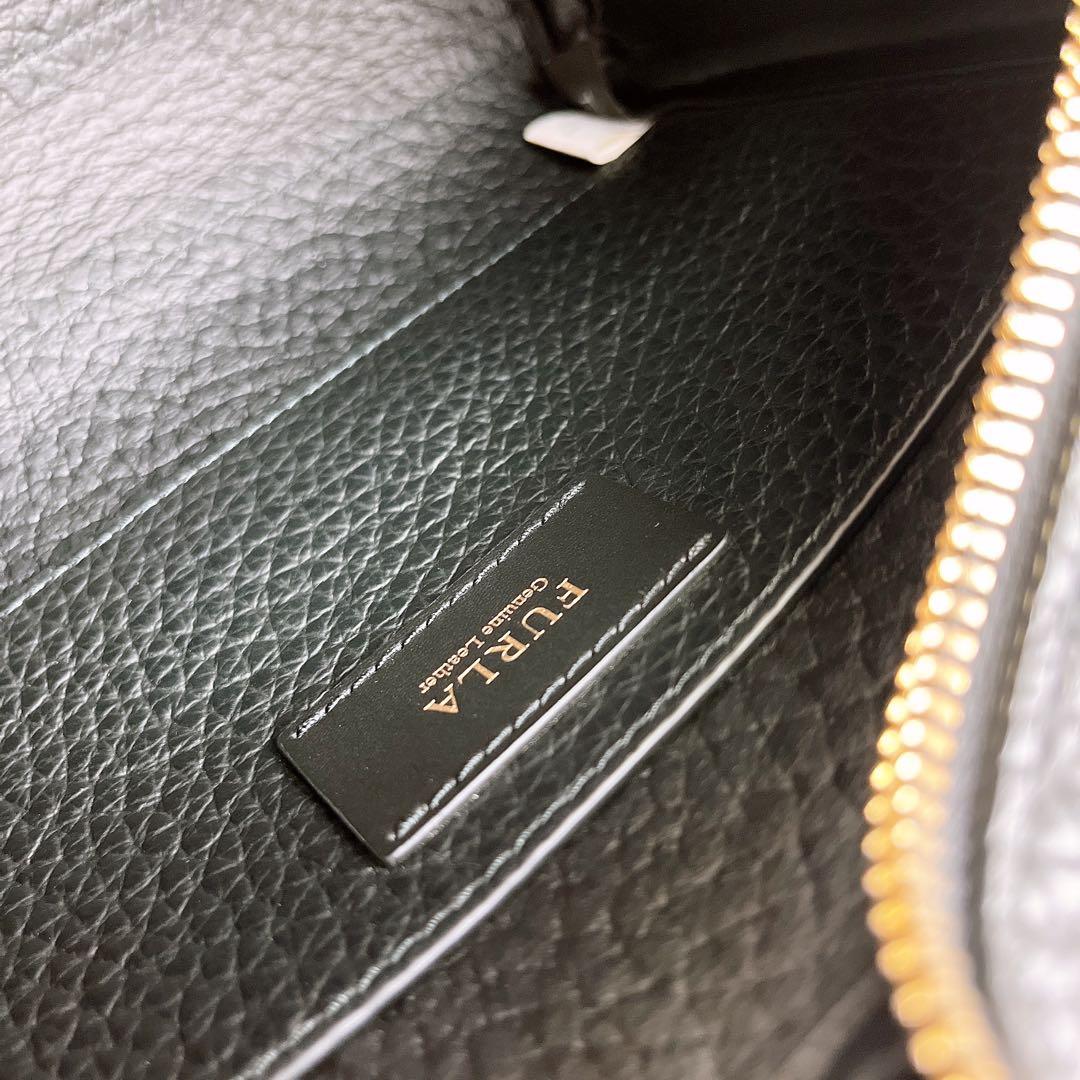 極美品☆FURLAフルラ ショルダーカメラバッグ ポーチ シボ革 ブラック