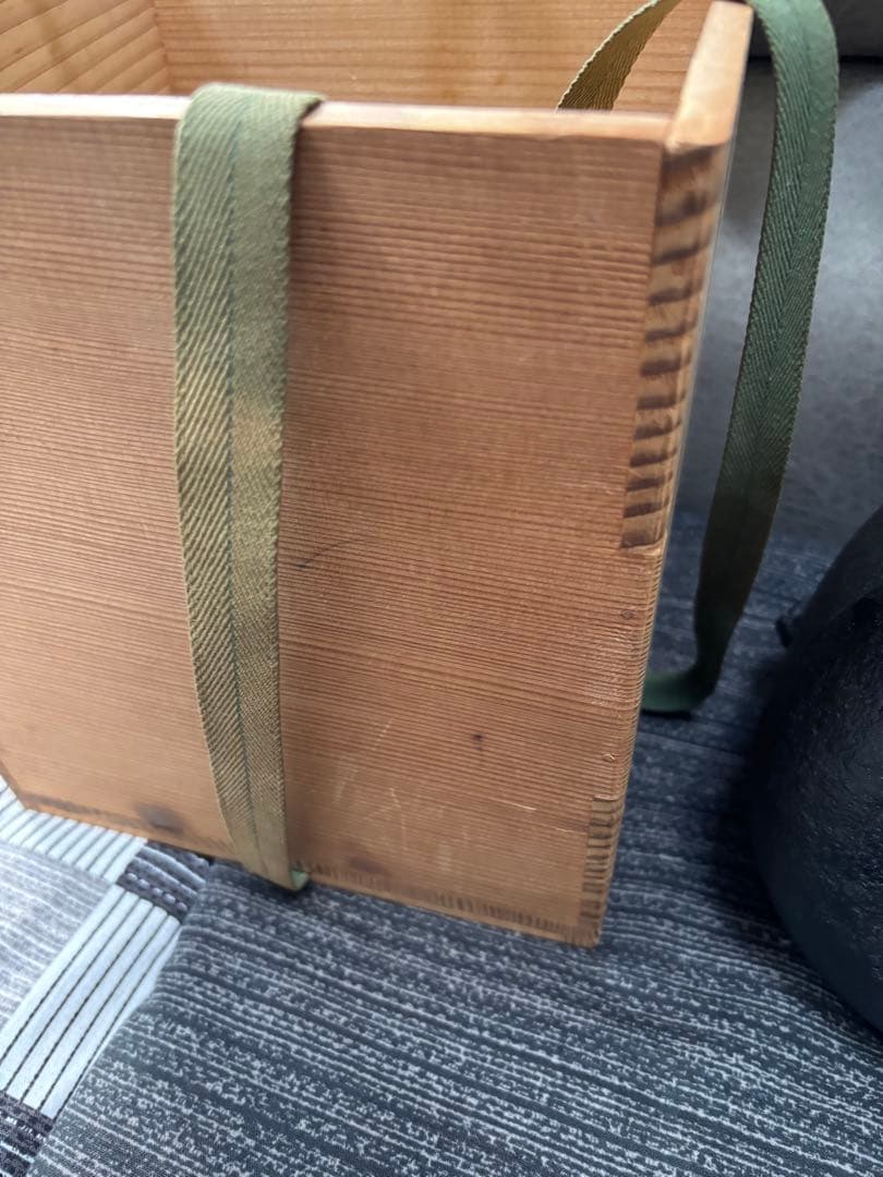 鋳鉄製 花模様 茶釜