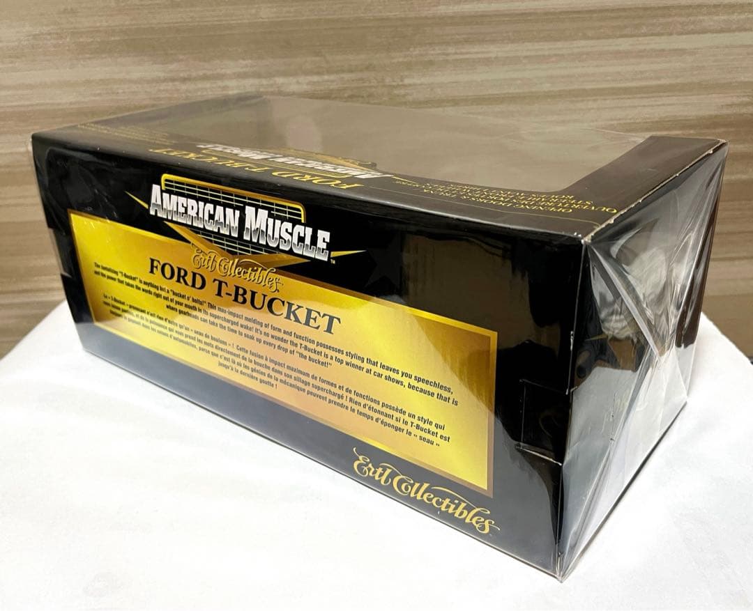 アメリカンマッスル 1/18 FORD T-BUCKET ファイアパターン