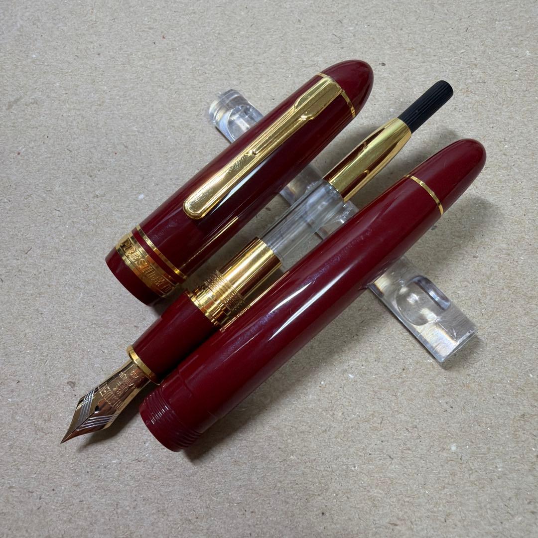 PLATINUM プラチナ 万年筆 プレジデント レッド軸 UEF 18k