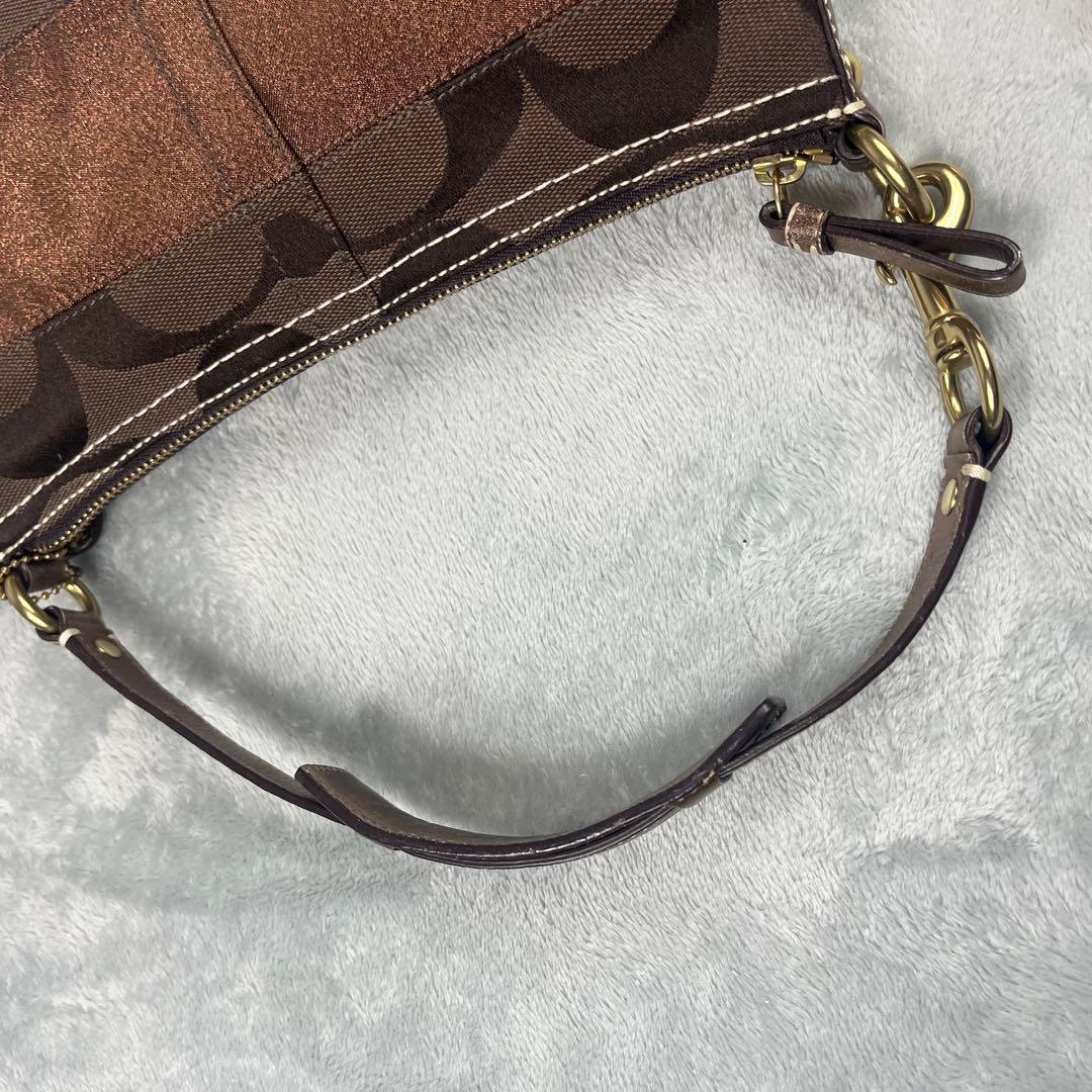 美品 Coach アクセサリーポーチ シグネチャー ブラウン系