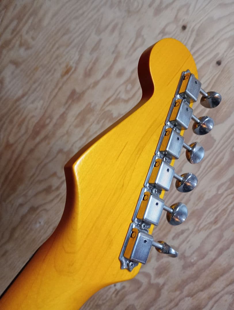 ストラトキャスター タイプ アルダー ラッカー3.33kg カスタムオーダー