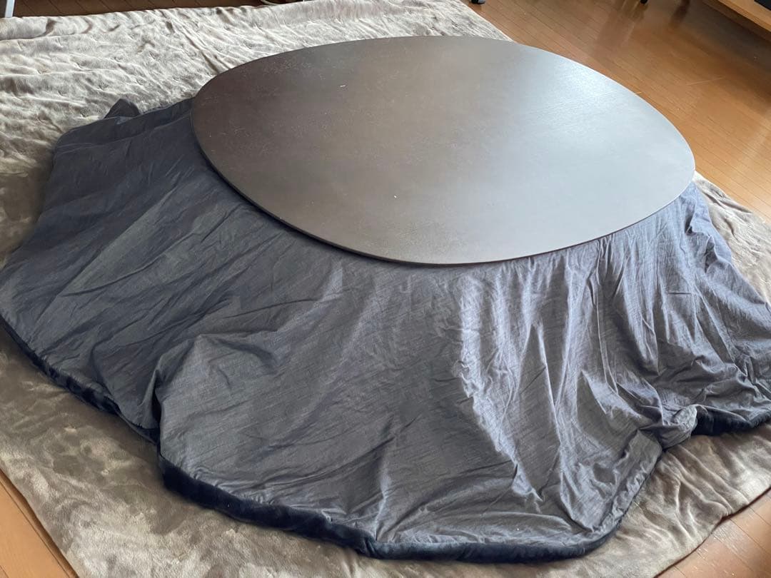 【中古】MUJI 楕円こたつセット（専用こたつ布団＆下敷ラグ）
