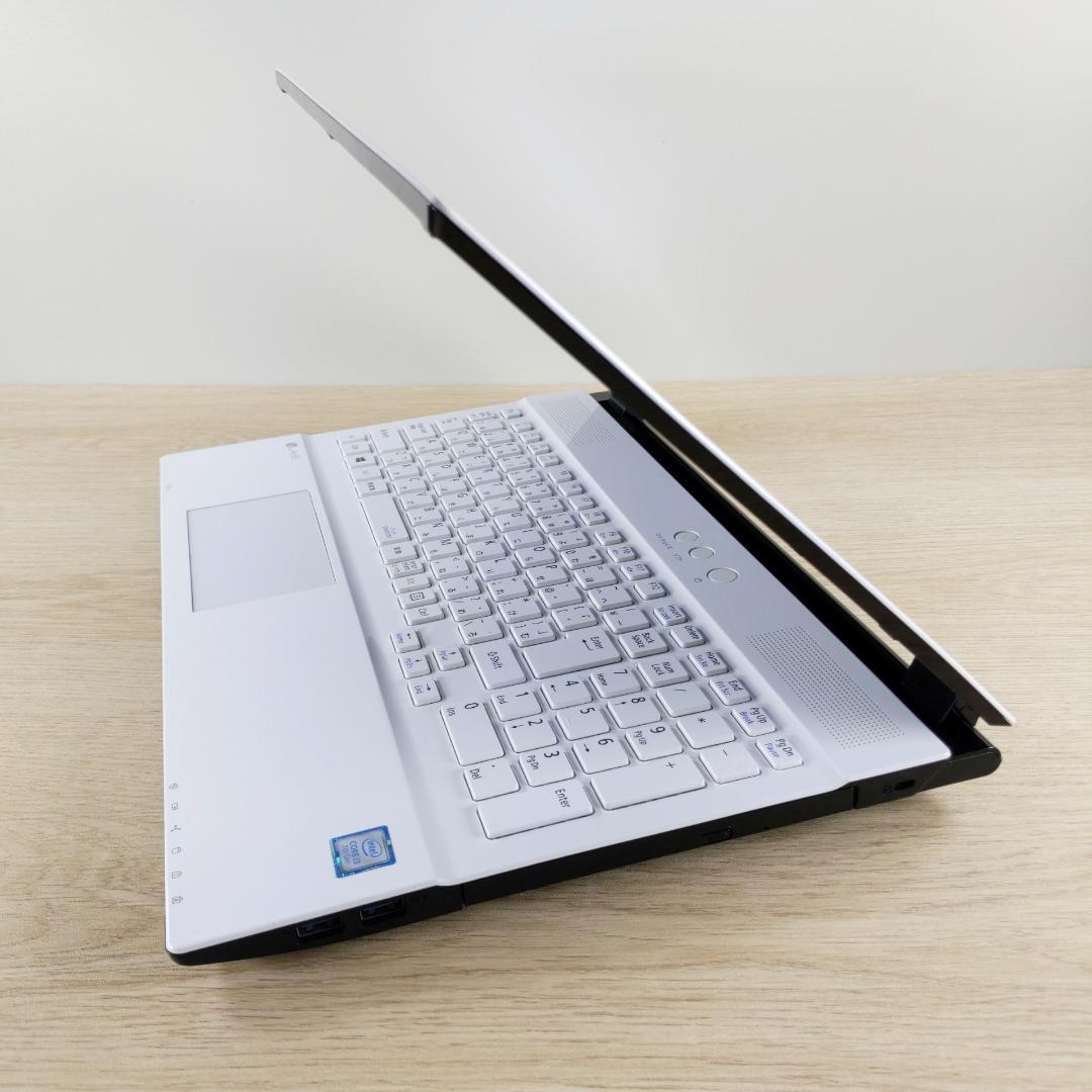 高性能i3☆メモリ16GB☆特大1TB Win11 ノートパソコン カメラ付き