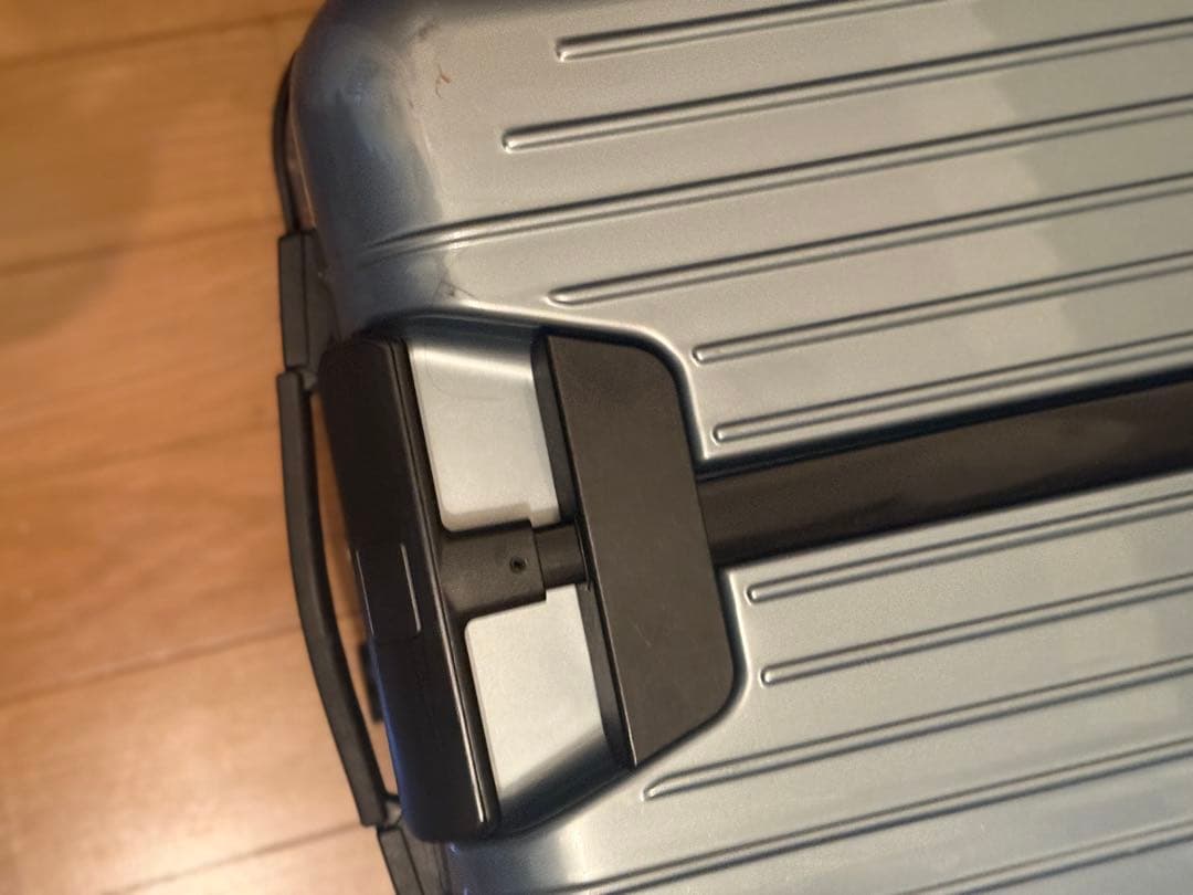 最軽量　リモワスーツケース　機内持ち込みサイズ