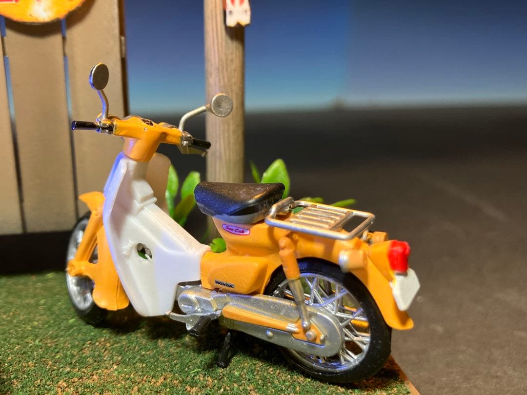 1/32 自作ジオラマ完成品 ミゼット&カブ 昭和レトロな風景 LED照明