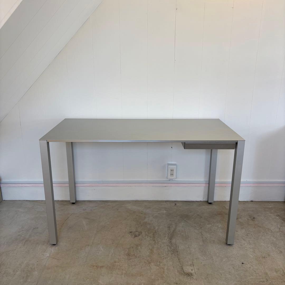 パソコンデスク Cassina ixc. AIR FRAME desk