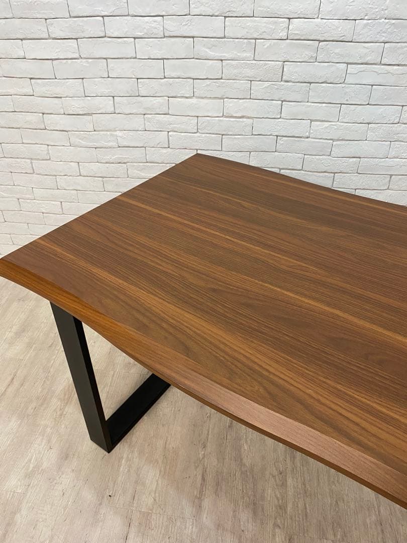 【東京都23区内は送料無料】140cm ダイニングテーブル　リビング　デスク　机