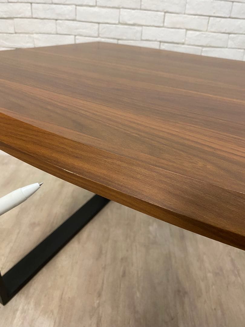 【東京都23区内は送料無料】140cm ダイニングテーブル　リビング　デスク　机