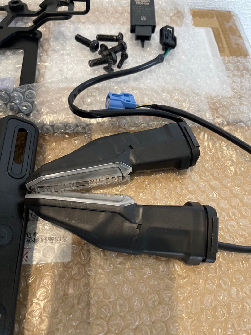 新車外し　z900rs テールランプ　ウィンカー　リレー　ハンドル