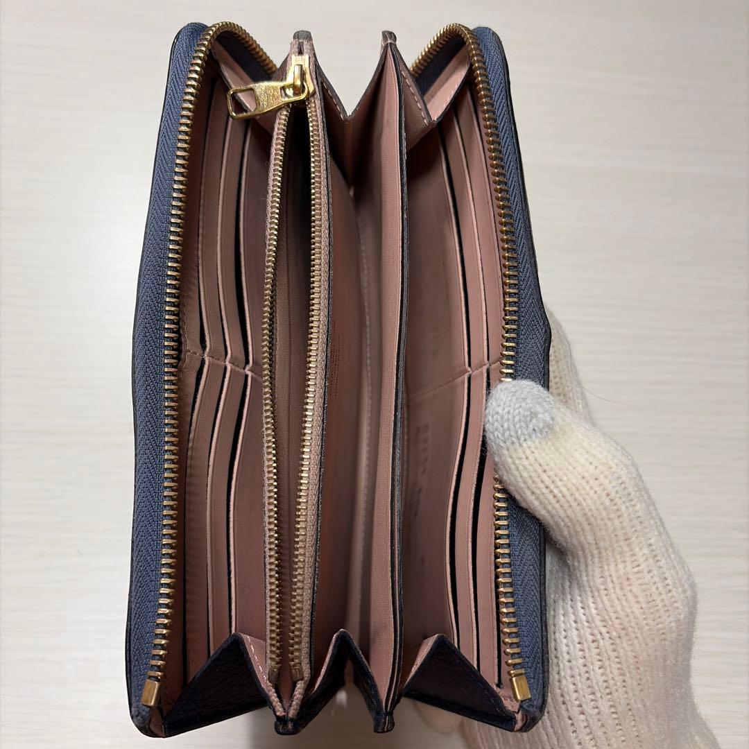 LOUIS VUITTONのPVCレザーの長財布