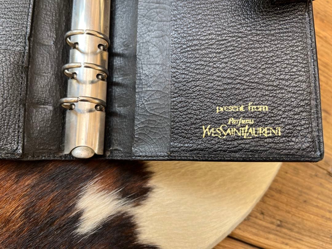 【ビンテージ】イヴ・サンローラン　ブラックレザー ルーズリーフ