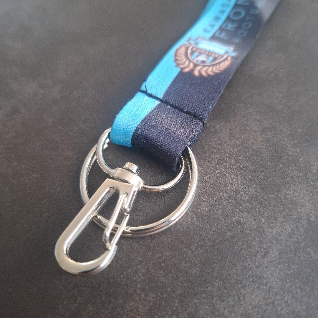 川崎フロンターレ 2025 ユニフォーム　XLサイズ 　ストラップキーホルダー