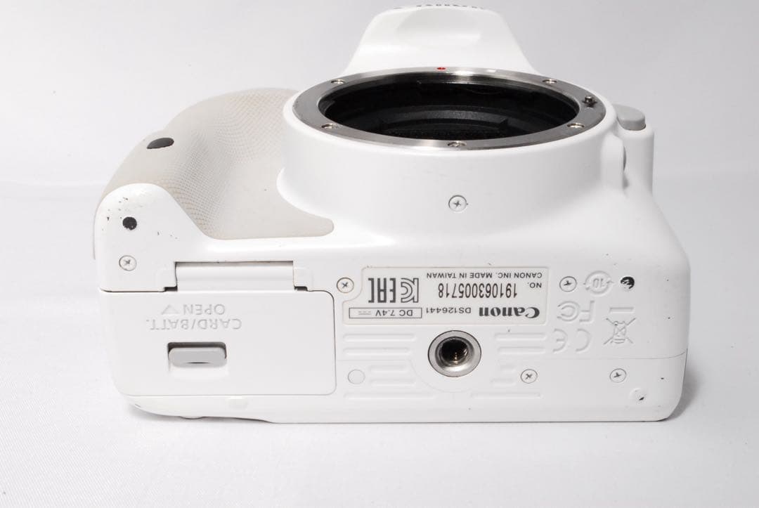 ◆STMレンズ◆Canon Kiss X7◆一眼レフカメラ◆人気のホワイト◆