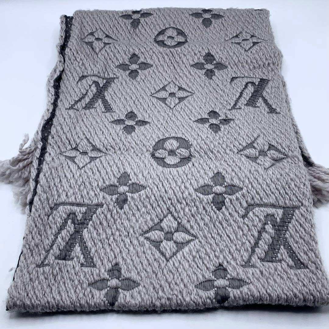 【美品】ルイヴィトン　マフラー　エシャルプロゴマニア　グレー　LVロゴ