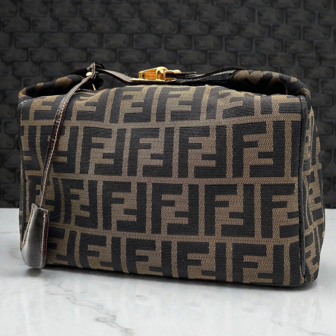 FENDI フェンディ バニティ ハンドバッグ ズッカ 鍵付き ブラウン