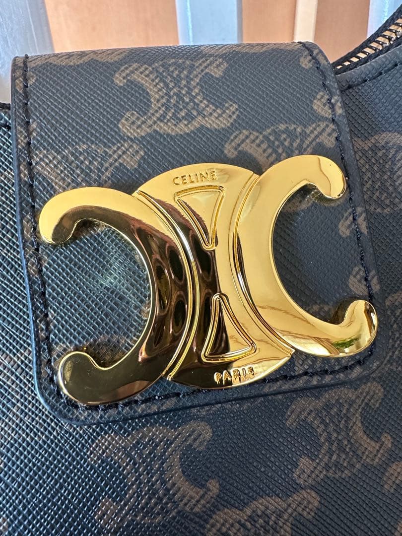 CELINE ゴールドの金具 ミディアム AVA（アヴァ） トリオンフバッグ