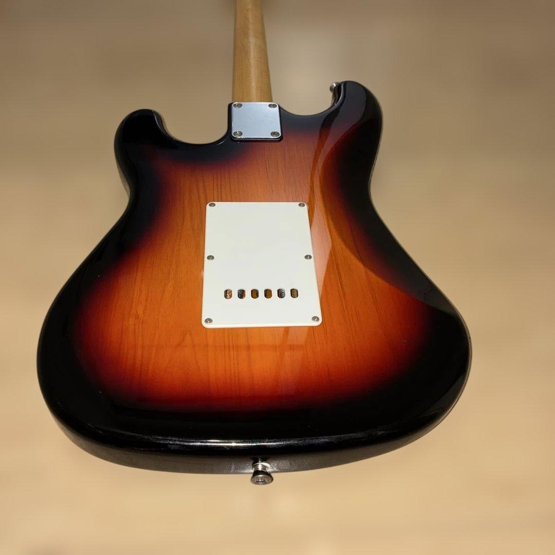 メイプル指板　いい音selder ストラトキャスタータイプ　弦高調整済み　です