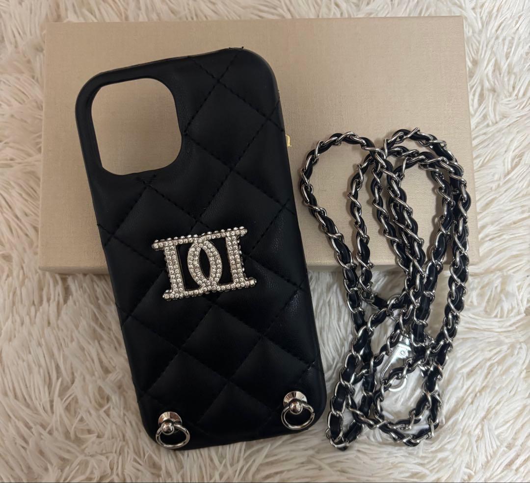 Darich ストーンロゴキルティングiPhoneケース 15