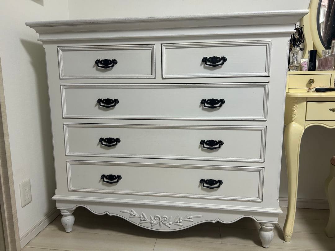 kino White Furniture 4段チェスト