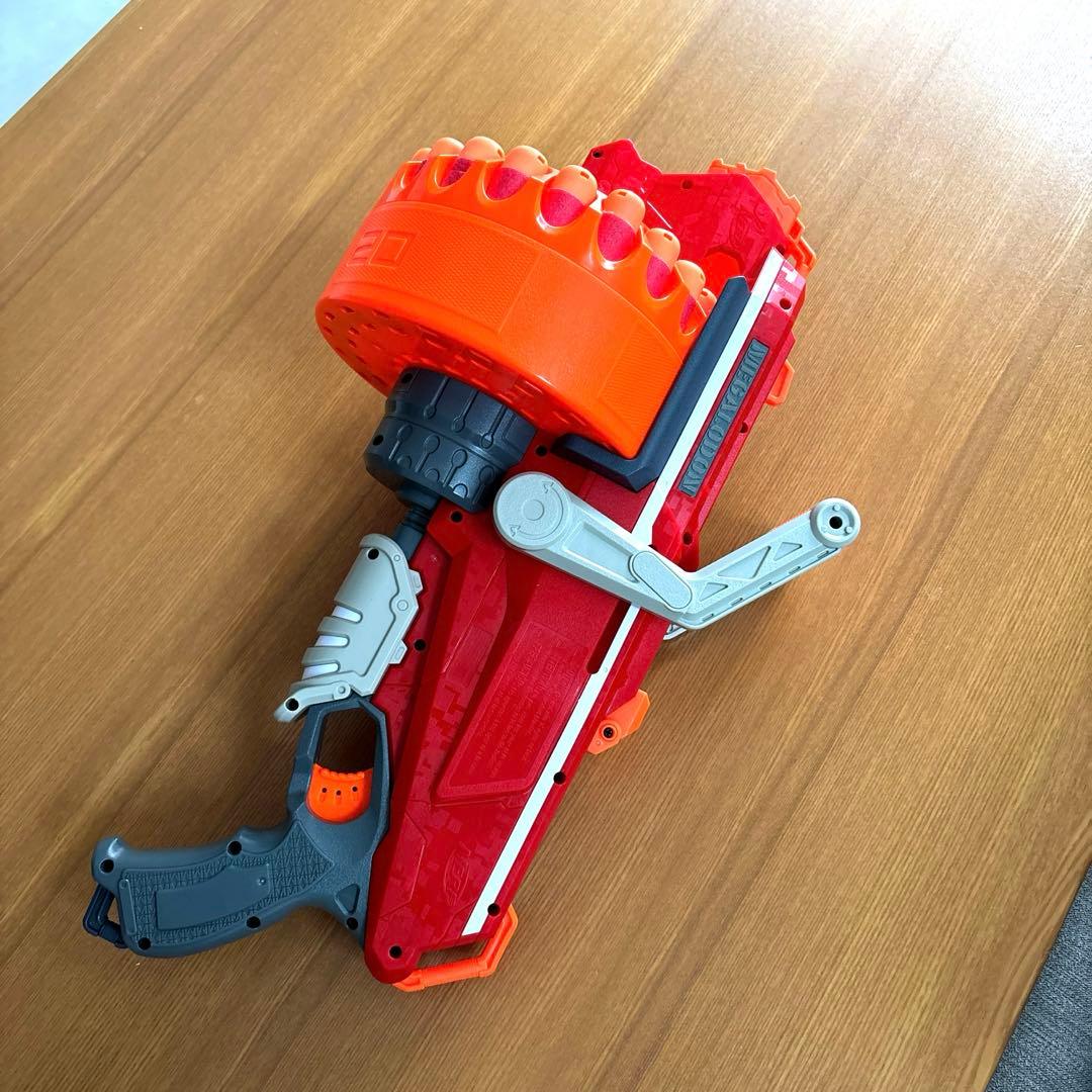 ナーフ メガロドン N-ストライク メガダーツ20本付き NERF E2849
