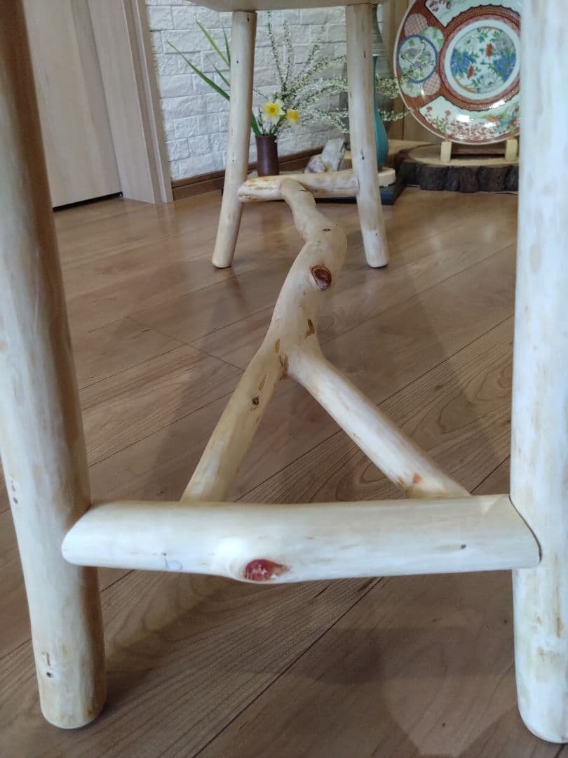 檜のベンチ（55）　かかのりになります❕❕耳付き、脚は檜の枝