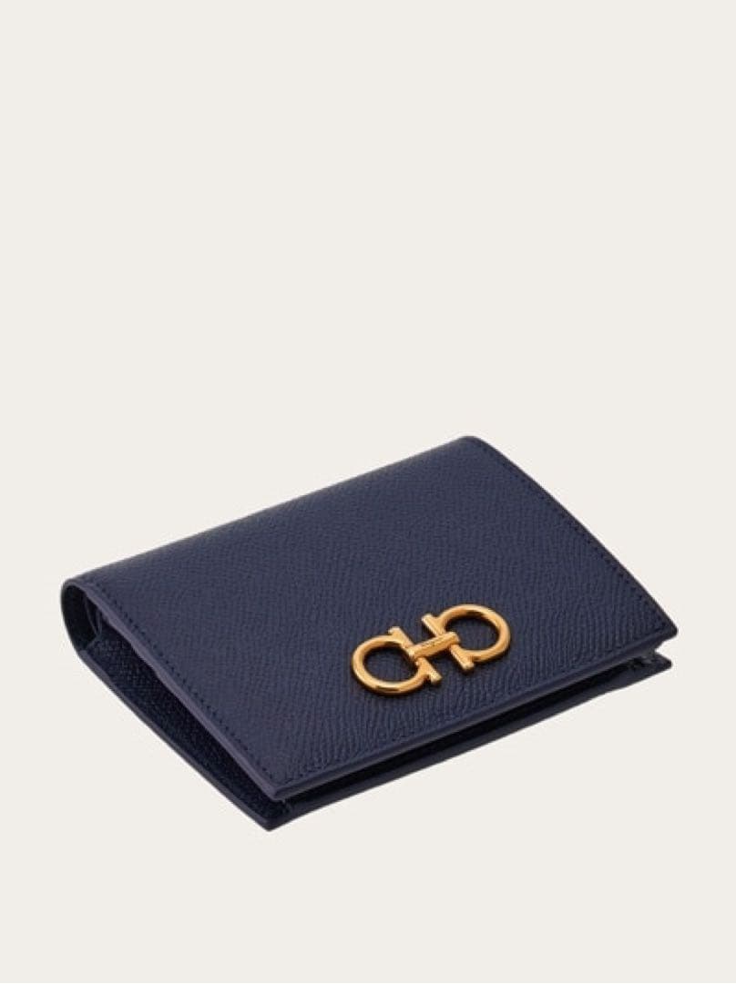 はるSalvatore Ferragamo 二つ折り財布
