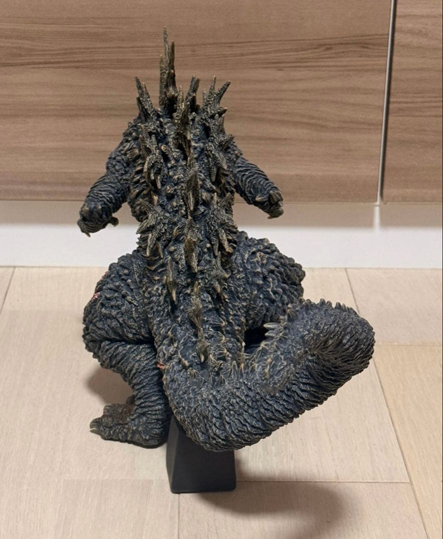 FAVORITE PRODUCTS LINE 呉爾羅(2023)