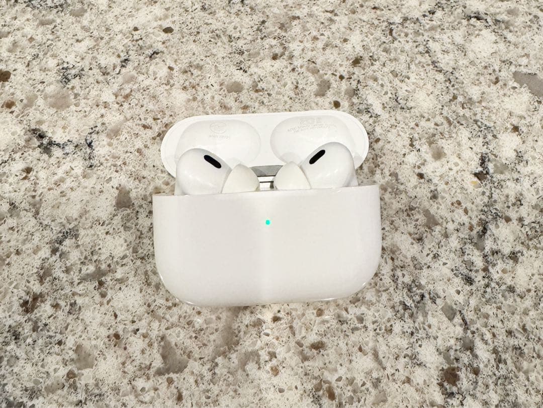 AirPods Pro 2 (Lightning. ワイヤレス充電対応)