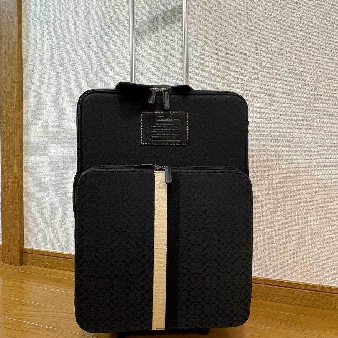 美品 コーチ キャリーケース スーツケース トラベルバッグ シグネチャー 黒