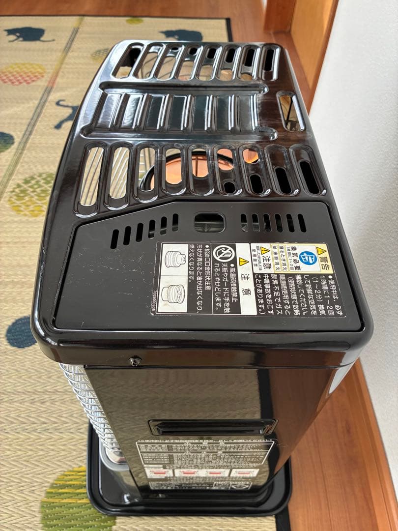 トヨトミ 灯油ストーブ NRC-D28E4 取扱説明書付き