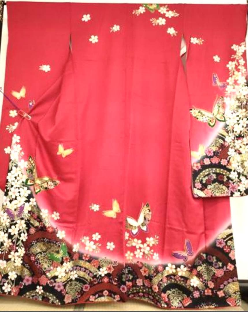 振袖フルセット6点M〜Lサイズ振袖 蝶と花の刺繍　正絹　送料込み