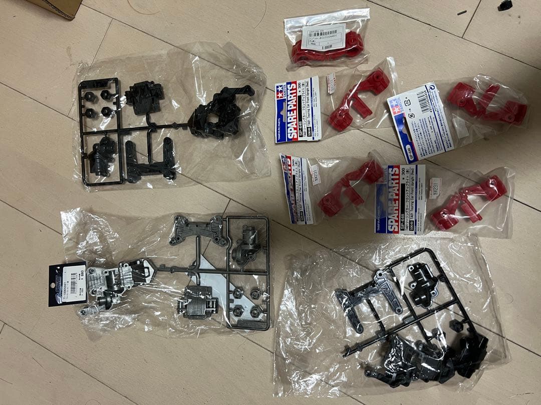 トップフォースEVO. （2021）未塗装ボディ、補修パーツ多数