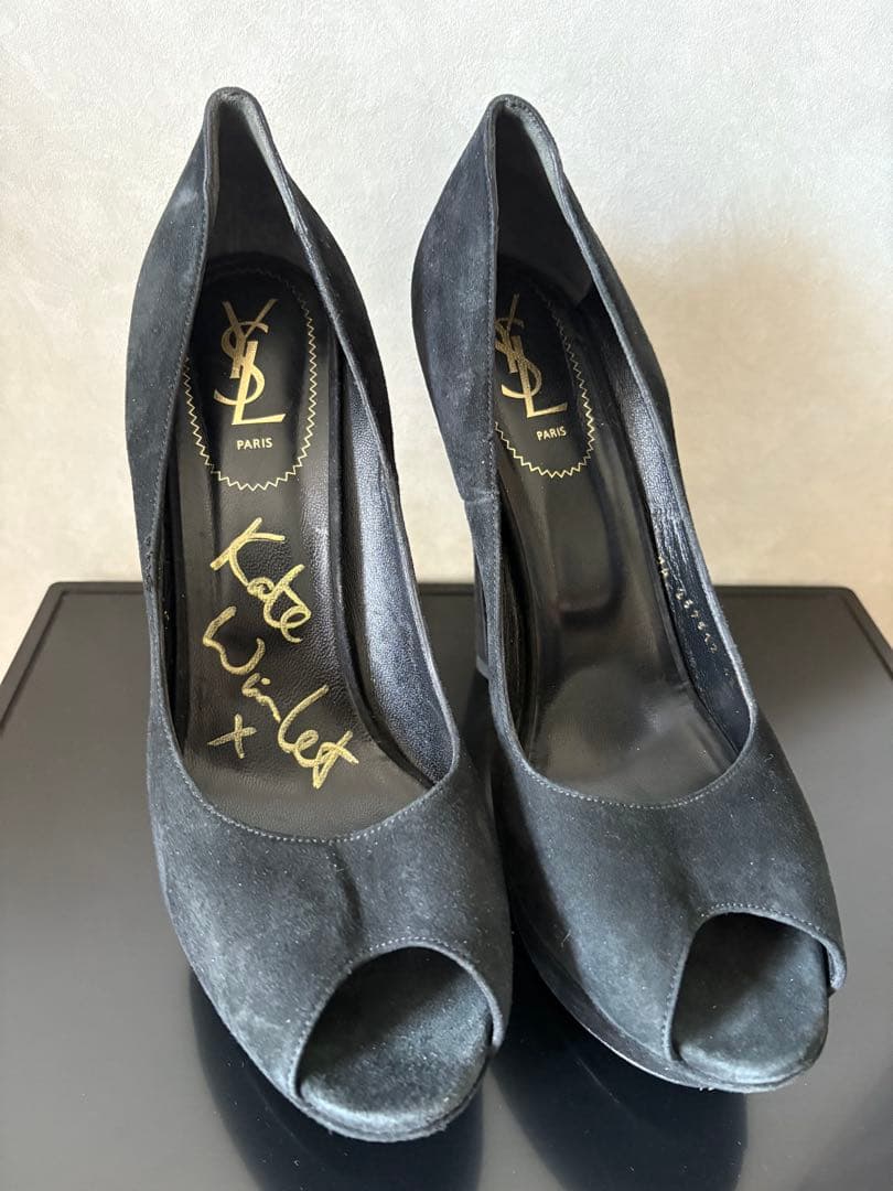 ★超貴重★ ケイト・ウィンスレット　直筆サイン入り　プライベート実使用ヒール