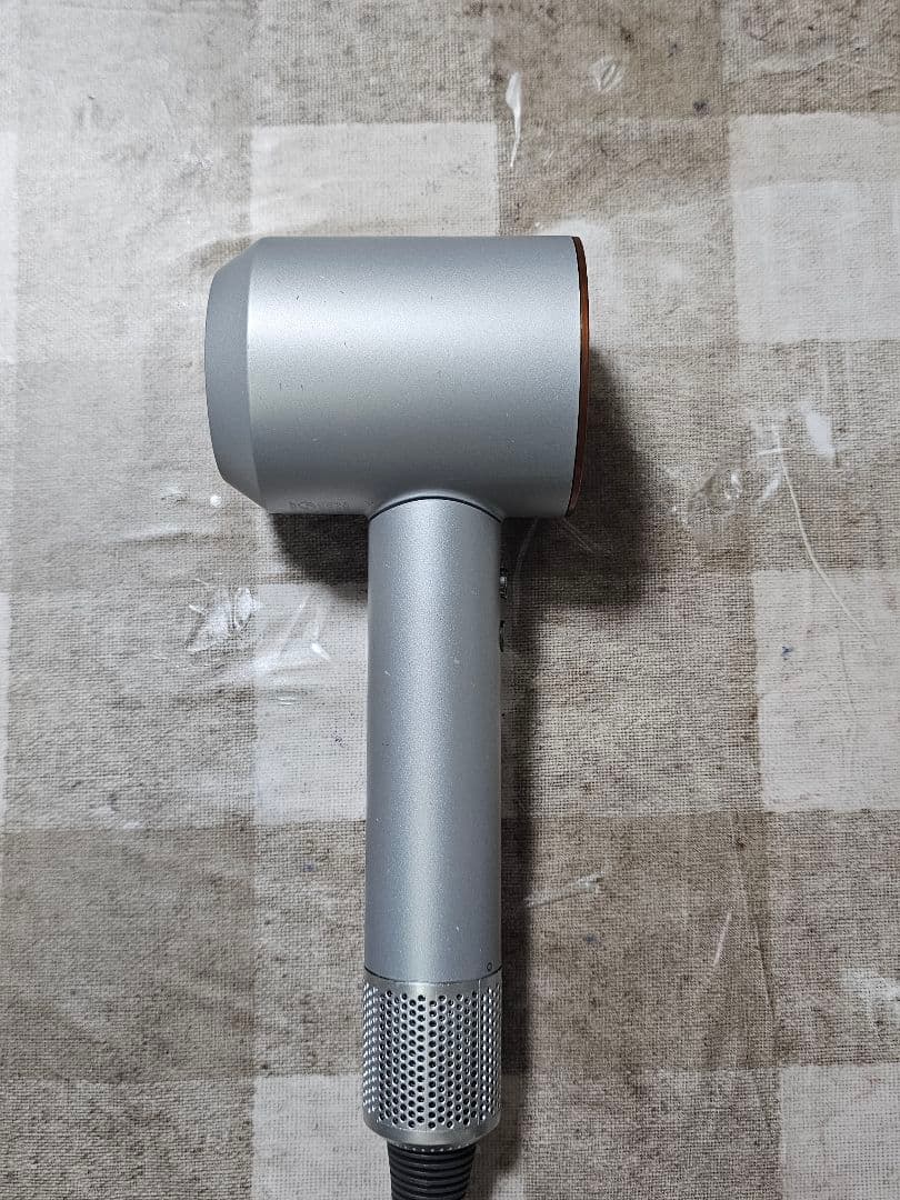 年始限定価格　保証付　ダイソン　メンテナンス済み　dyson hd08　ゴールド