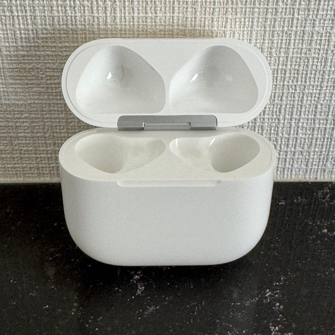 【箱あり】AirPods4(ANCなし)