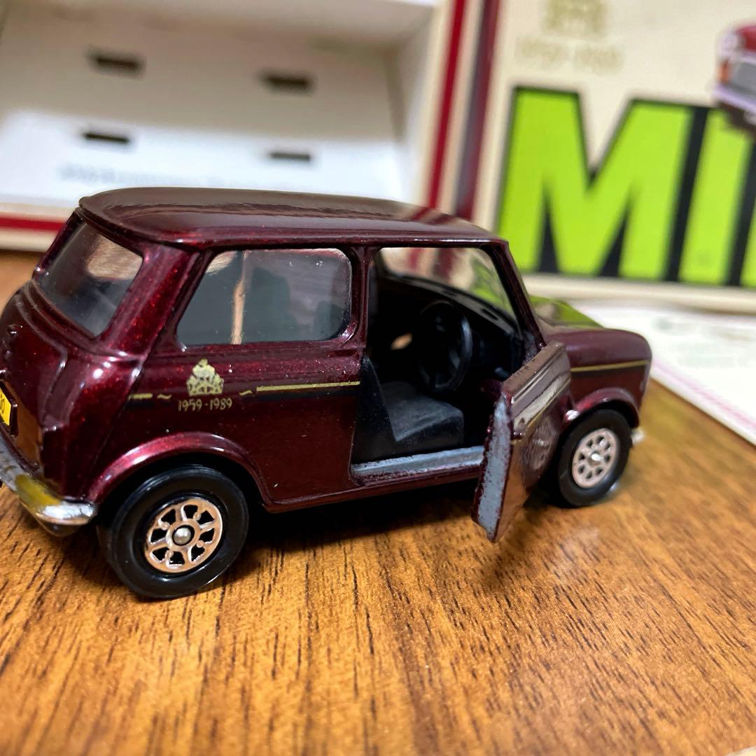 Corgi Mini 30 周年限定版 ミニカー シリアルNO12485