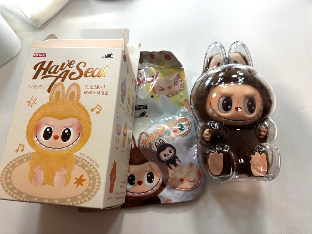 最終値下　Labubu have a seat duoduo シークレット