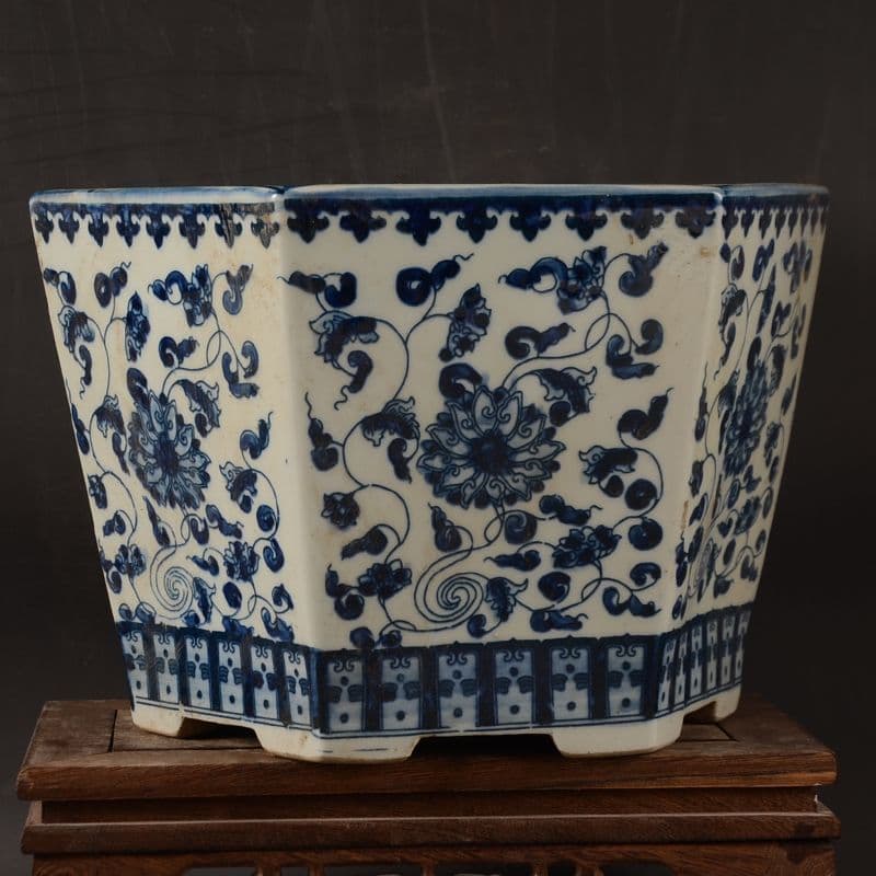 景徳鎮 青花纏枝紋六方植木鉢 陶磁器 盆栽鉢 工芸品 置物