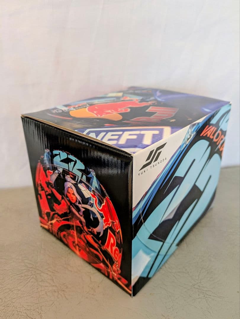 角田裕毅　ヘルメット　1/2　サイン入り　F1　レーシングブルズ　HONDA