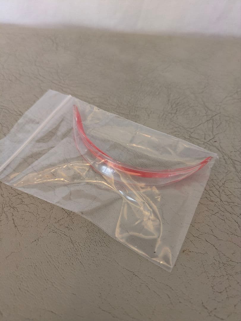 角田裕毅　ヘルメット　1/2　サイン入り　F1　レーシングブルズ　HONDA