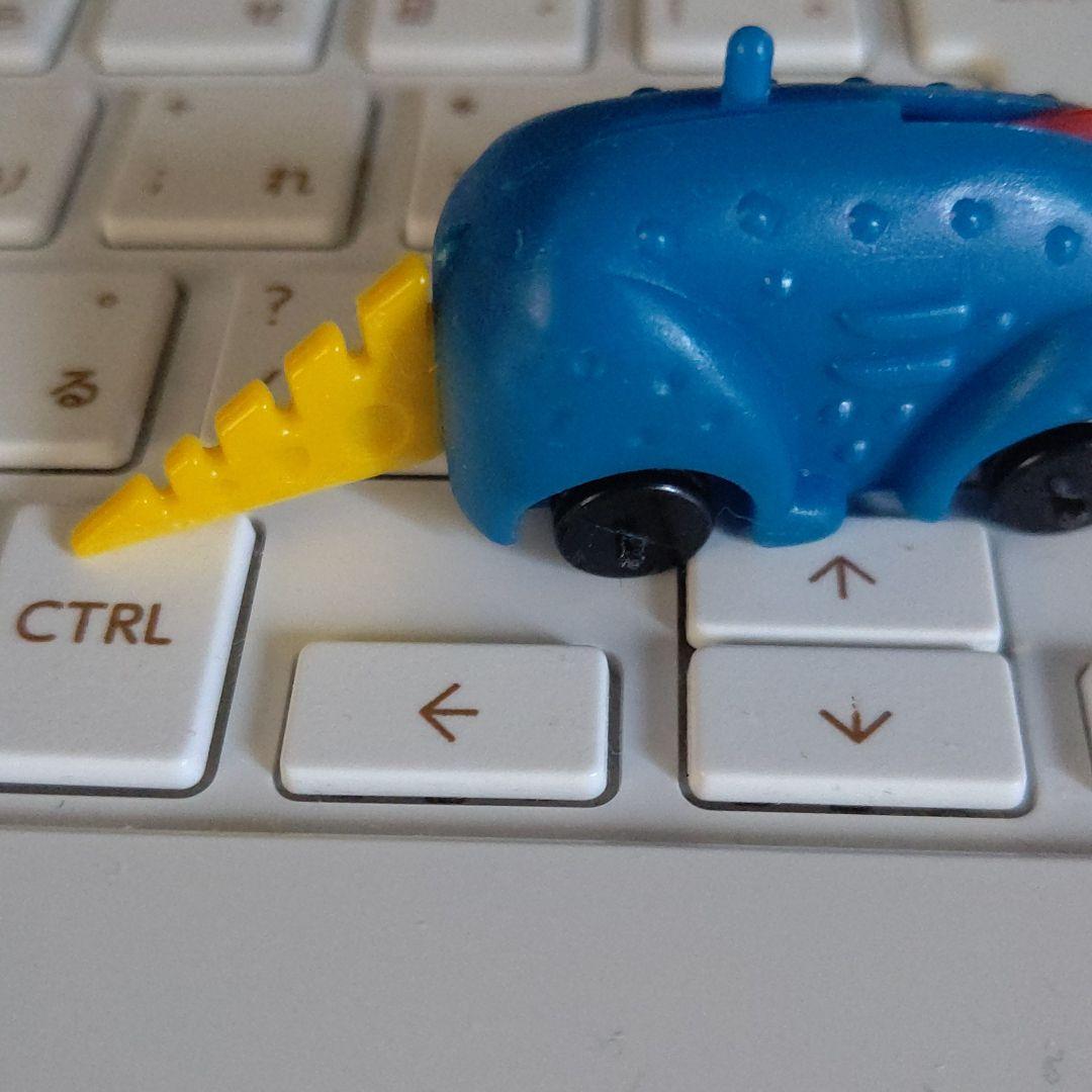 グリコおまけ　昭和レトロ　恐竜　車　戦闘