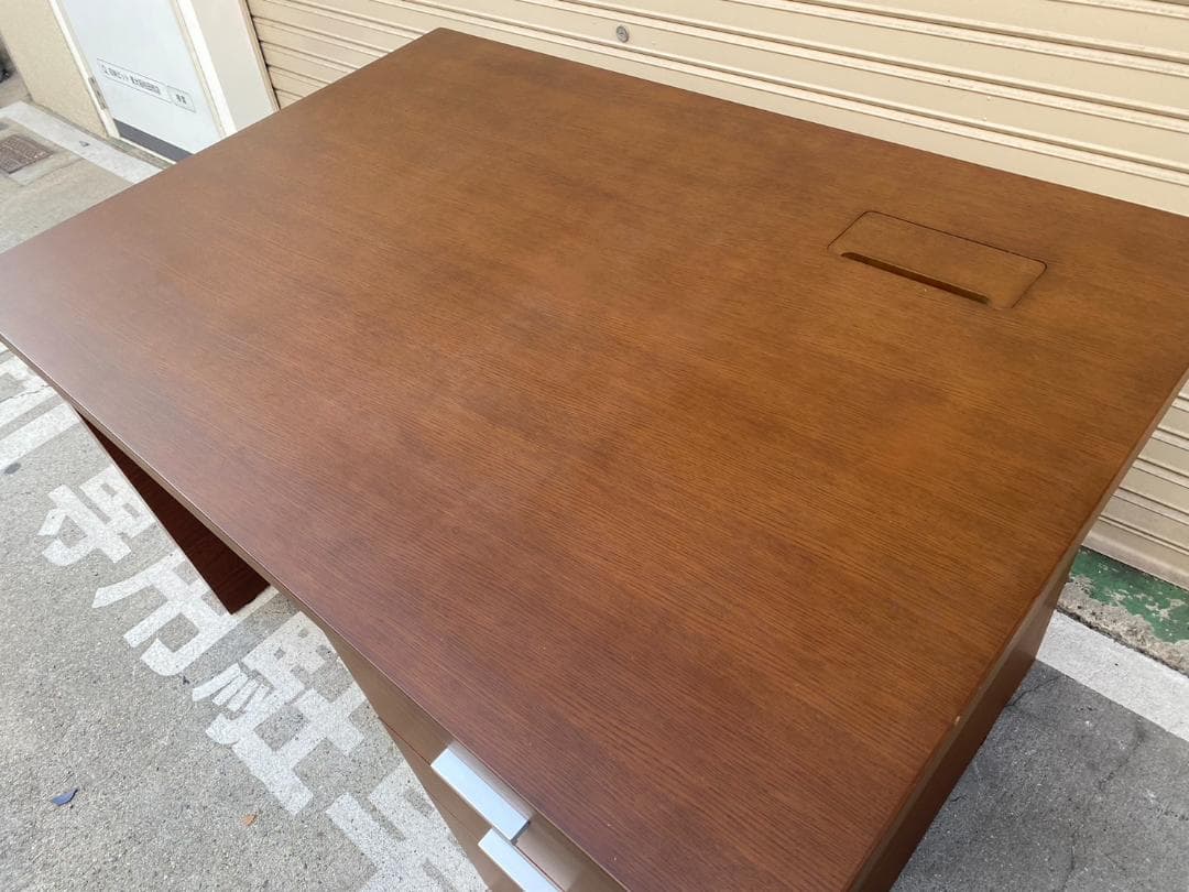 A269☆コクヨ 高級 片袖机 鍵付き「マネージメント 550」