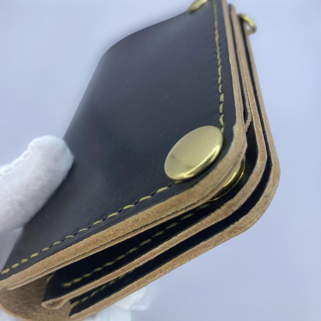 お札折らずに収納できる無骨な手染めミドルトラッカーウォレット BTW