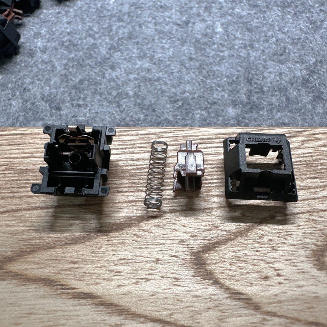 Cherry MX Hyperglide Browns 3pin 87個