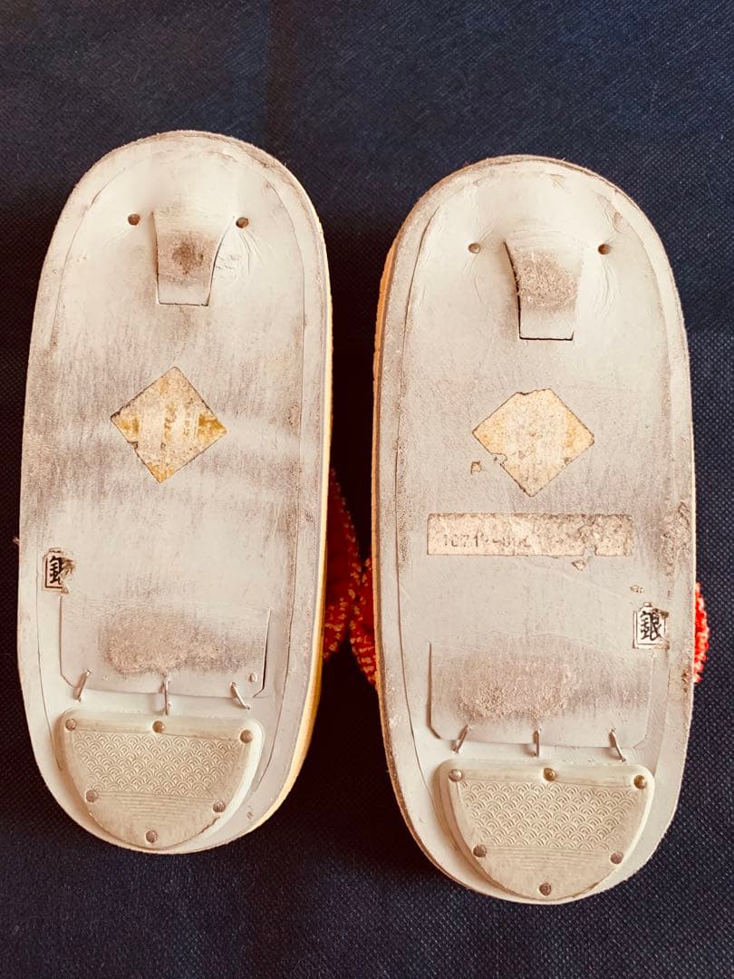 老舗伊と忠　本畳表草履　女の子　フォーマル　正絹絞りにベルベットの鼻緒　七五三