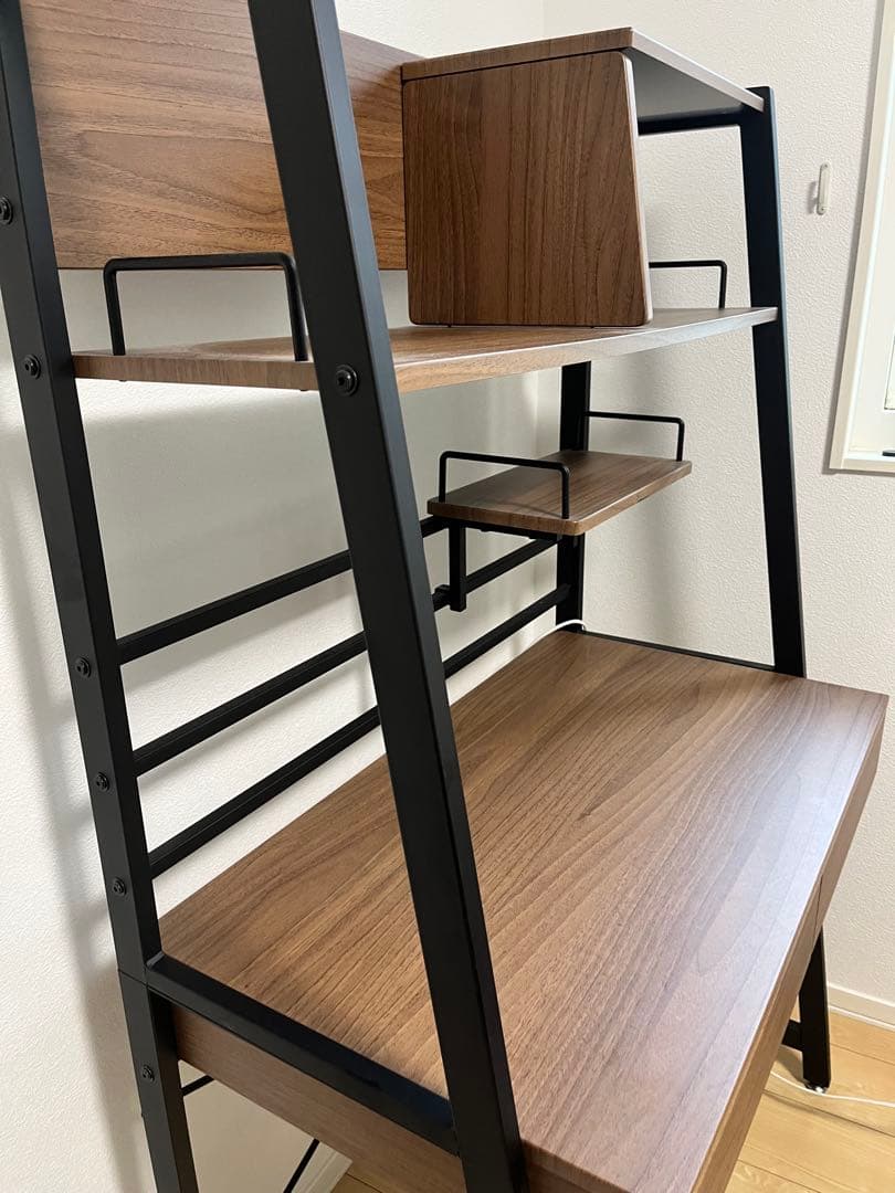 【美品／値引き】ニトリ　パソコンデスク 引き出し付き リモートワークや勉強机