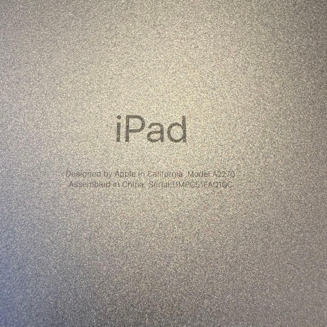 iPad8 第8世代 32GB WIFIモデル　スペースグレー