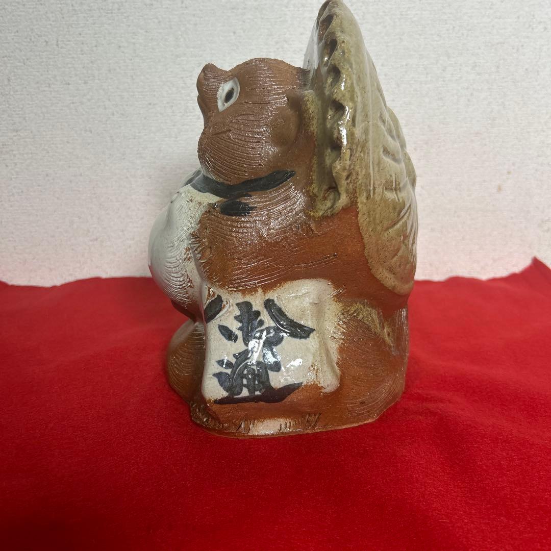 自宅保管品　狸の置物