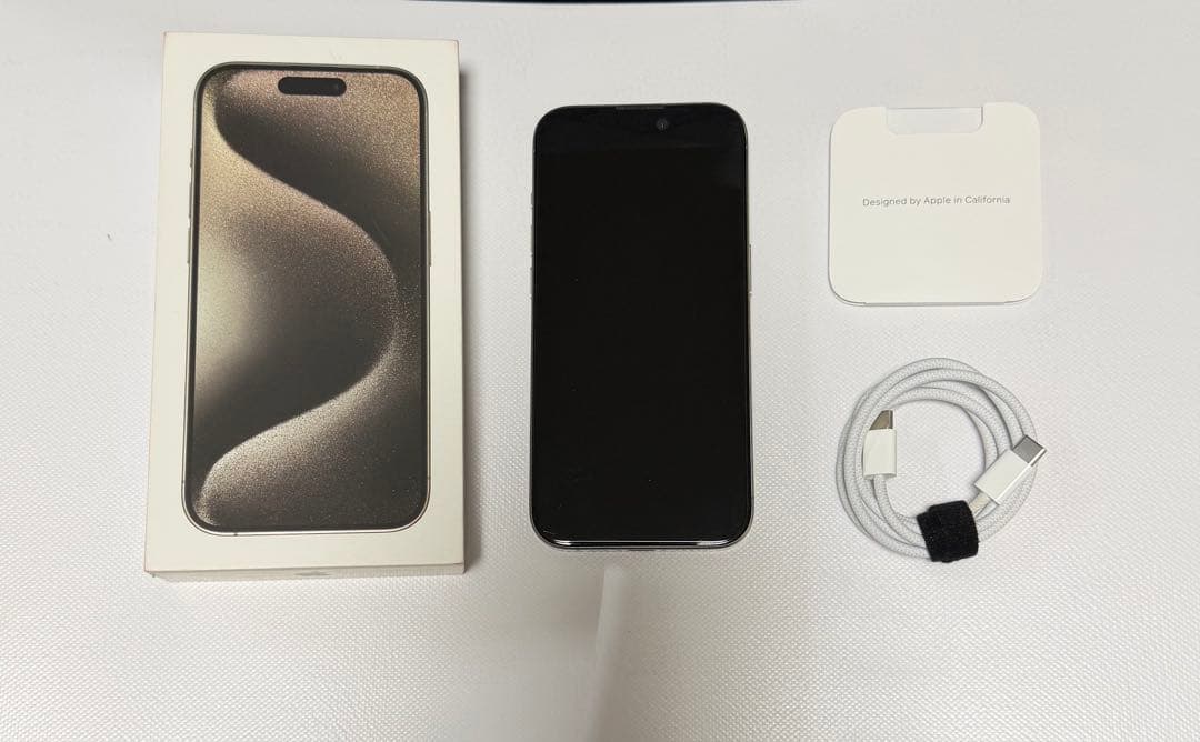 iPhone15Pro 256GB ナチュラルチタニウム　SIMフリー